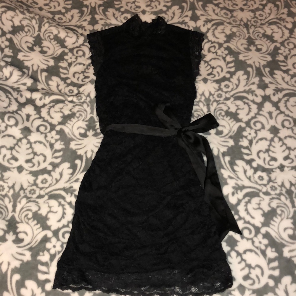 Black Lace Dress!